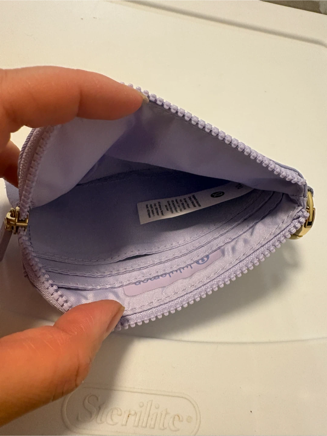 Lululemon Wallet Lavender - photo 3