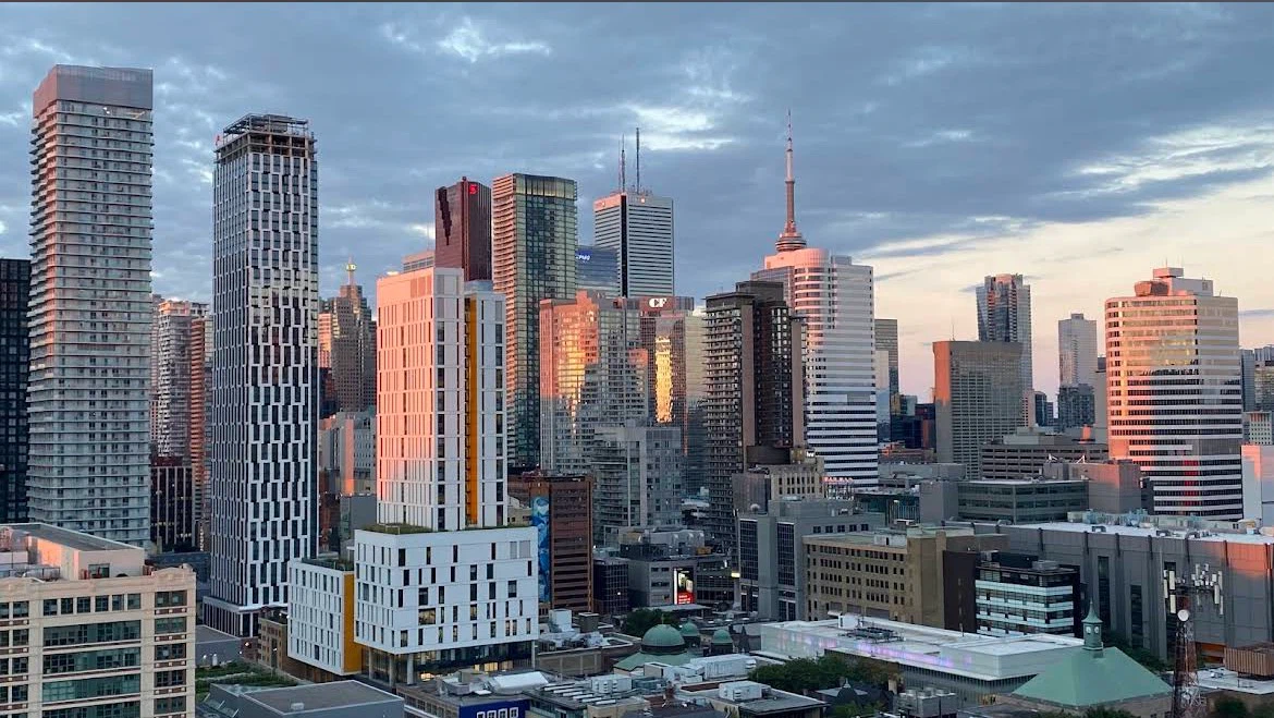 Urgent Sublease - Master Bedroom in Downtown Toronto