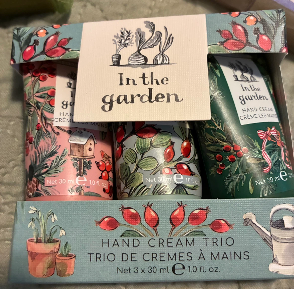 Assorted Bath & Body Gift Set - photo 2