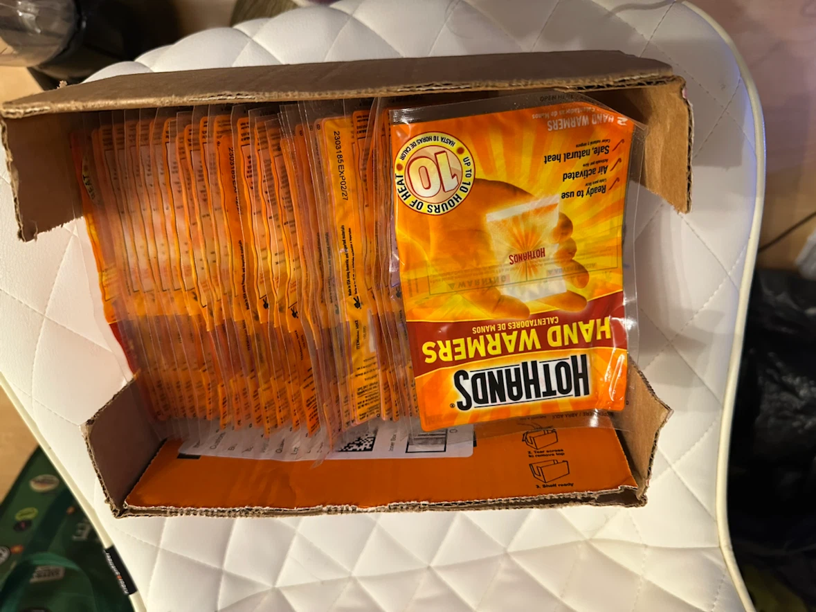 HotHands Hand Warmers (Box of 30 Pairs)