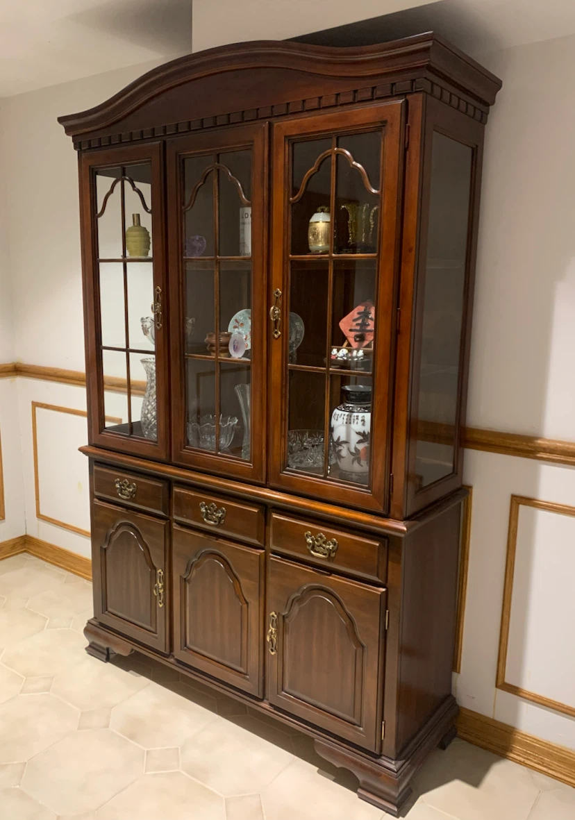 Solid Wood China Cabinet with Glass Doors