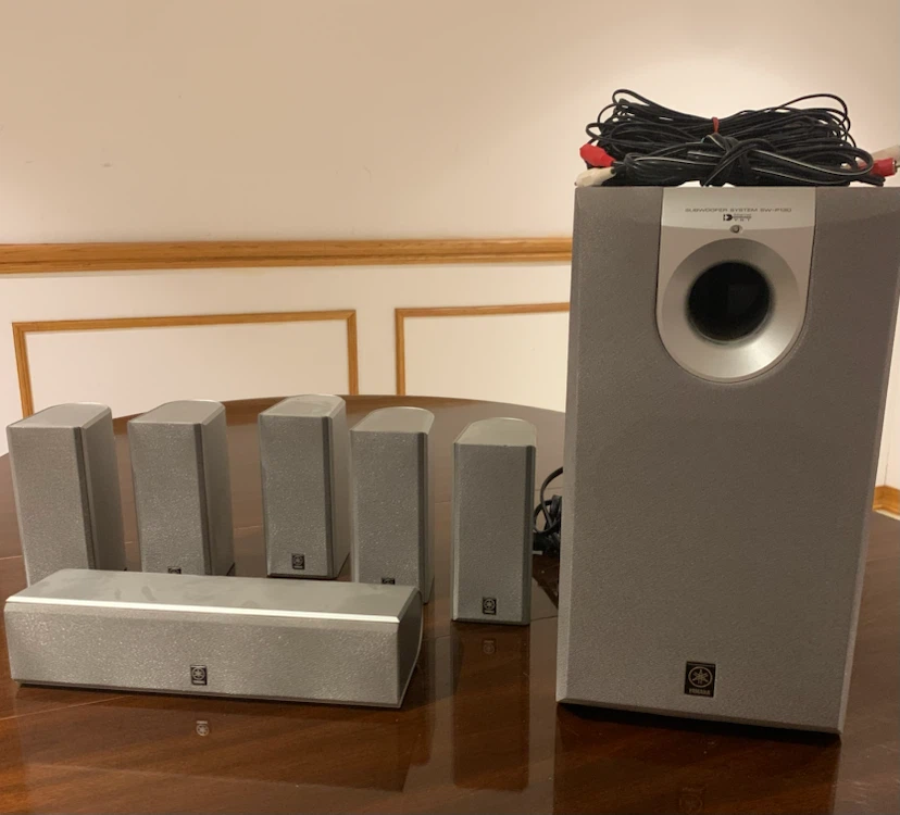 Yamaha Subwoofer System with 5 Speakers - photo 5