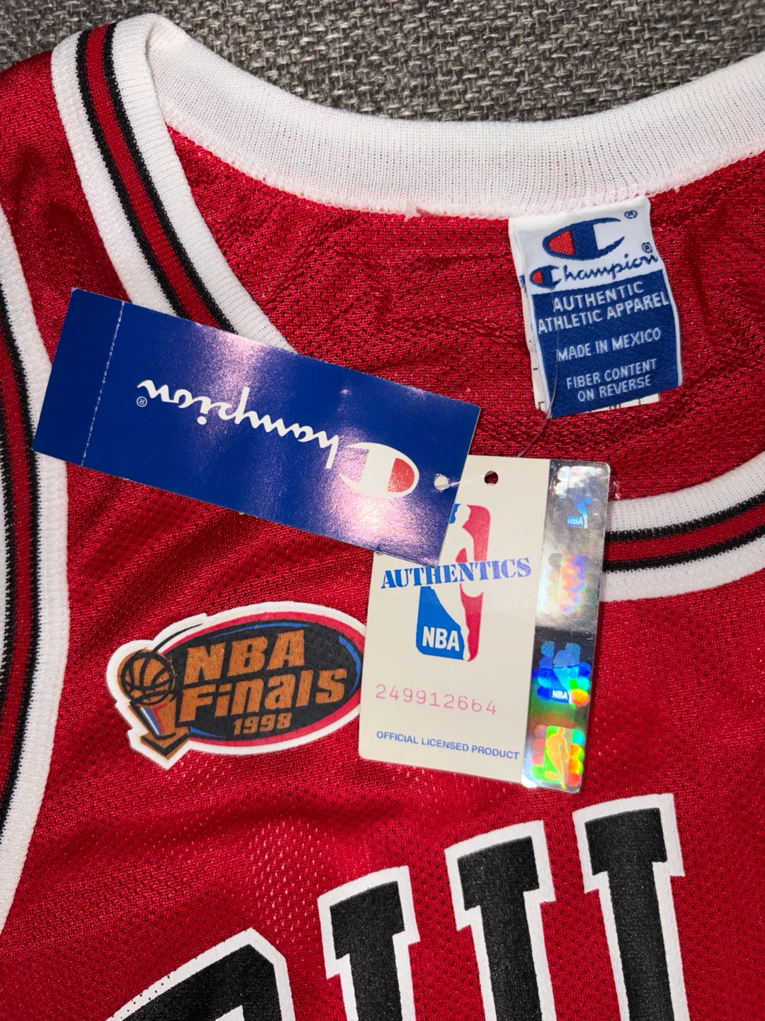 NEW Vintage 1998 Michael Jordan Bulls #23 Champion Jersey - photo 5