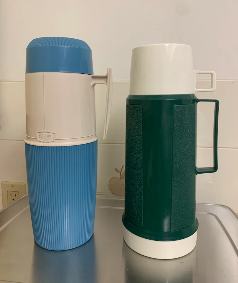 Thermos vacuum hot water flask x2