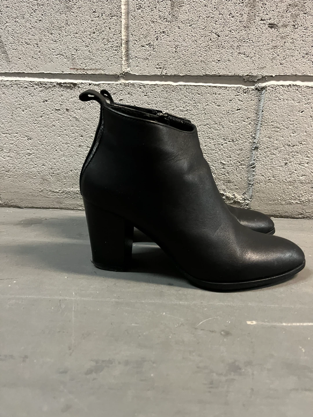 Black Leather Ankle Boots - photo 2