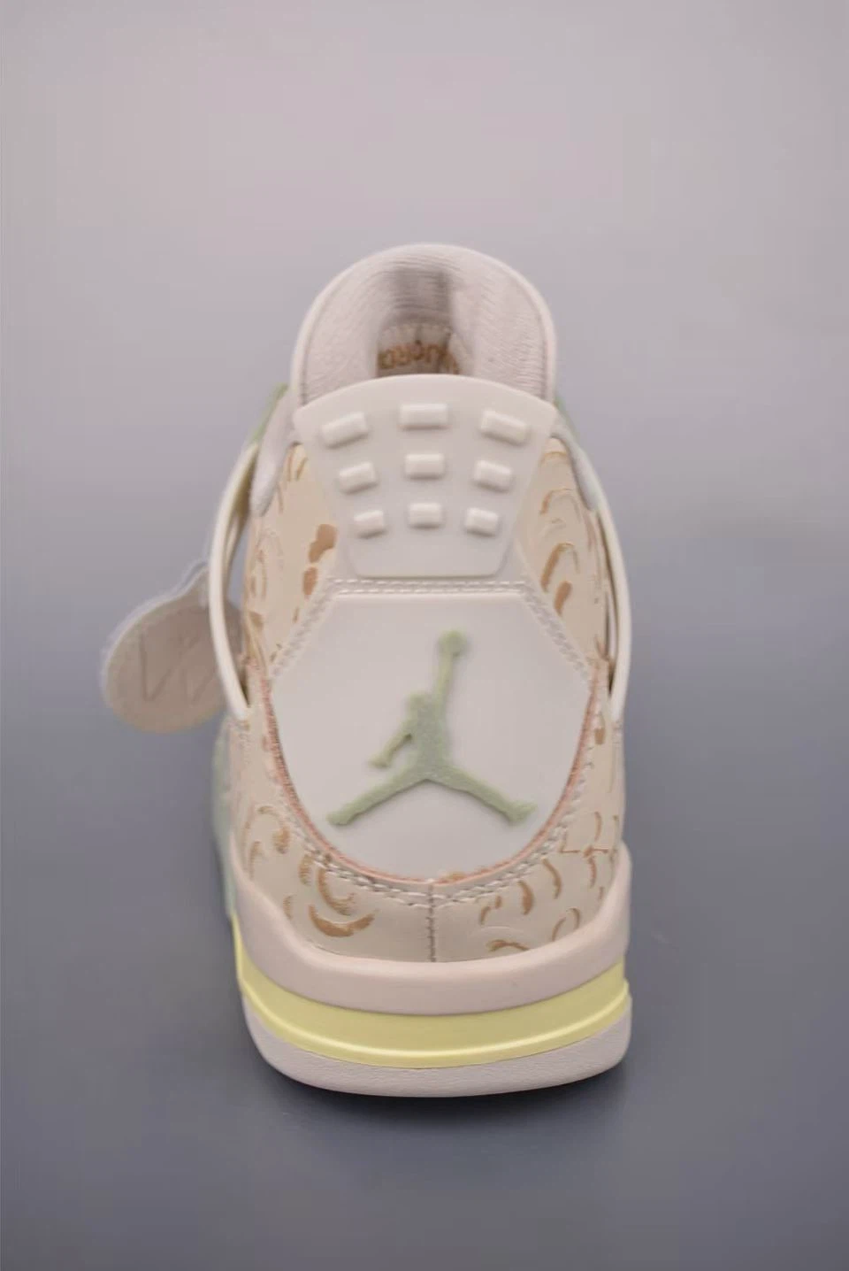 Air Jordan 4 Retro SE 'Craft Photon Dust' Sneakers - photo 3