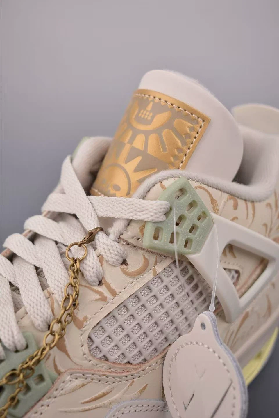 Air Jordan 4 Retro SE 'Craft Photon Dust' Sneakers - photo 5