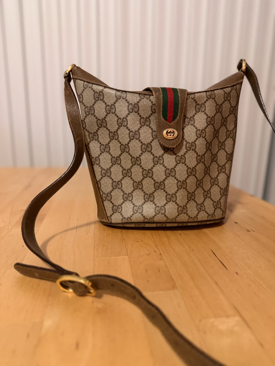 VINTAGE Gucci Sherry Line Bucket Shoulder Bag