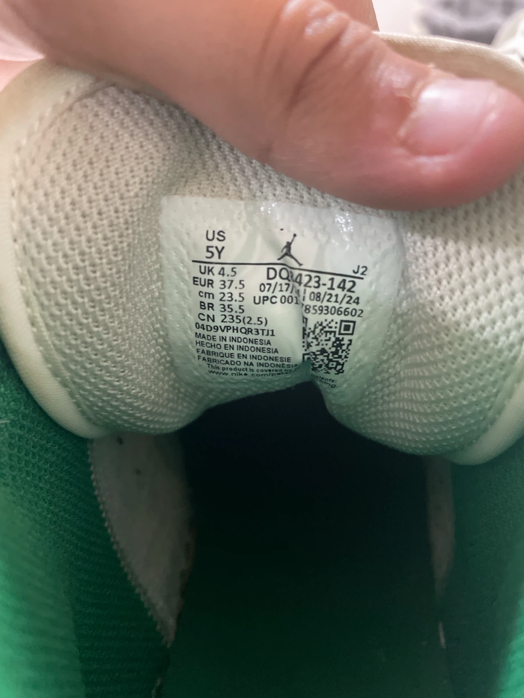 Nike Air Jordan 1 Mid SE Sneakers - photo 3