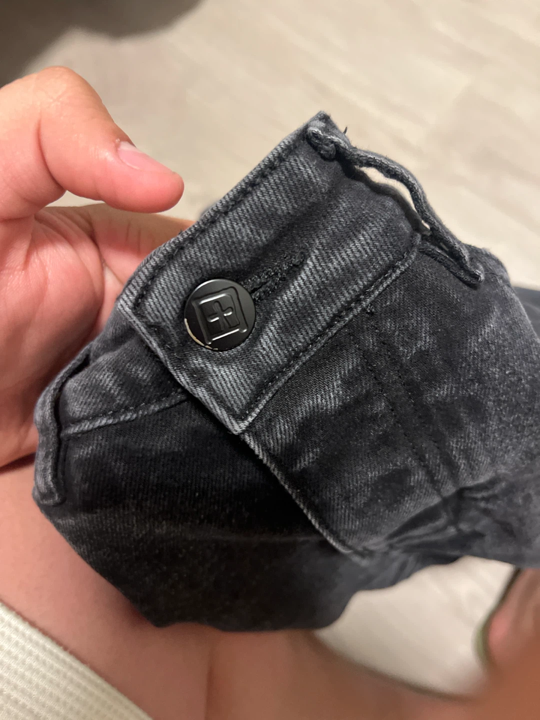 Tsubi Black Denim Jeans with Distressed Knees - photo 3