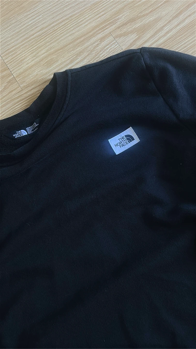 The North Face Black Crewneck Sweatshirt M - photo 3