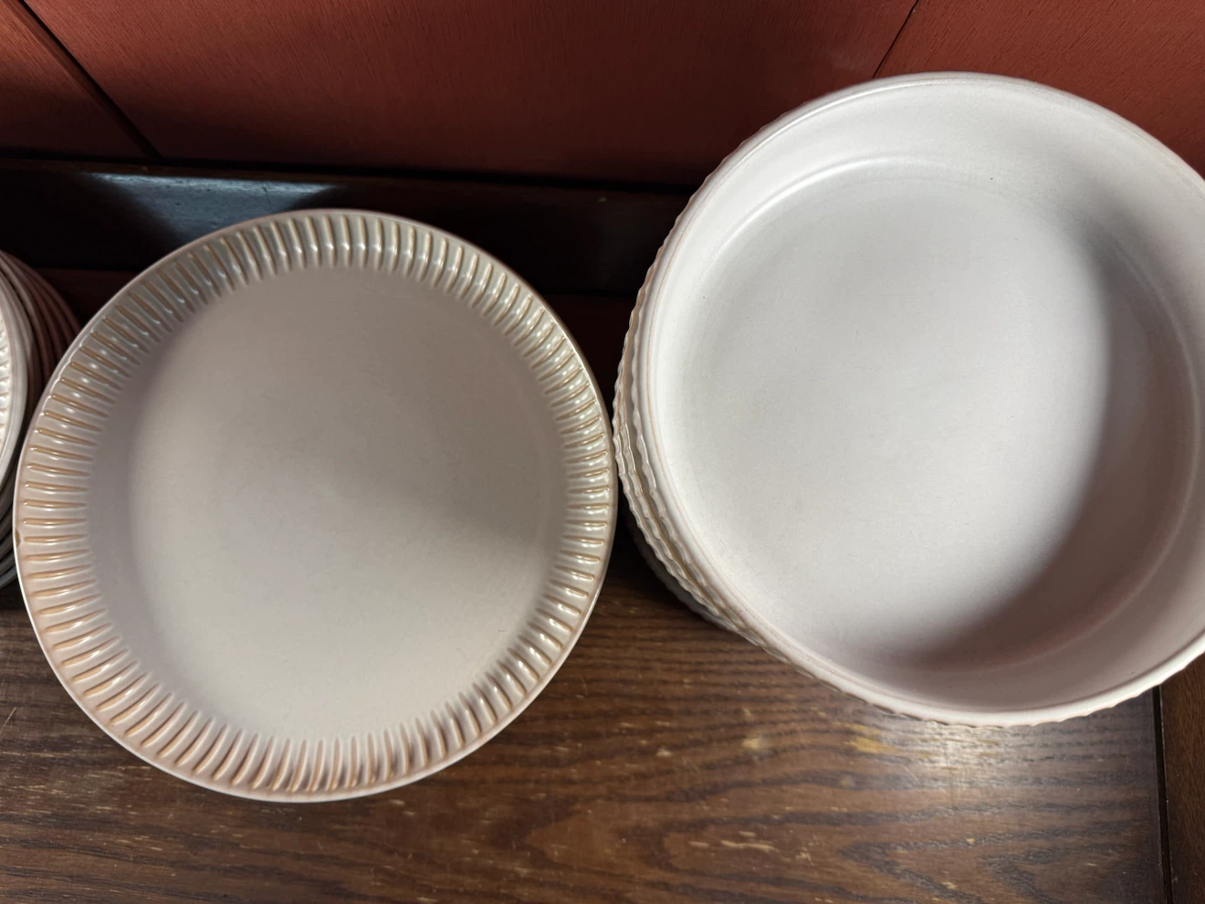 Maison Neuve Windsor Stoneware Dinnerware Set, 24-piece - photo 3