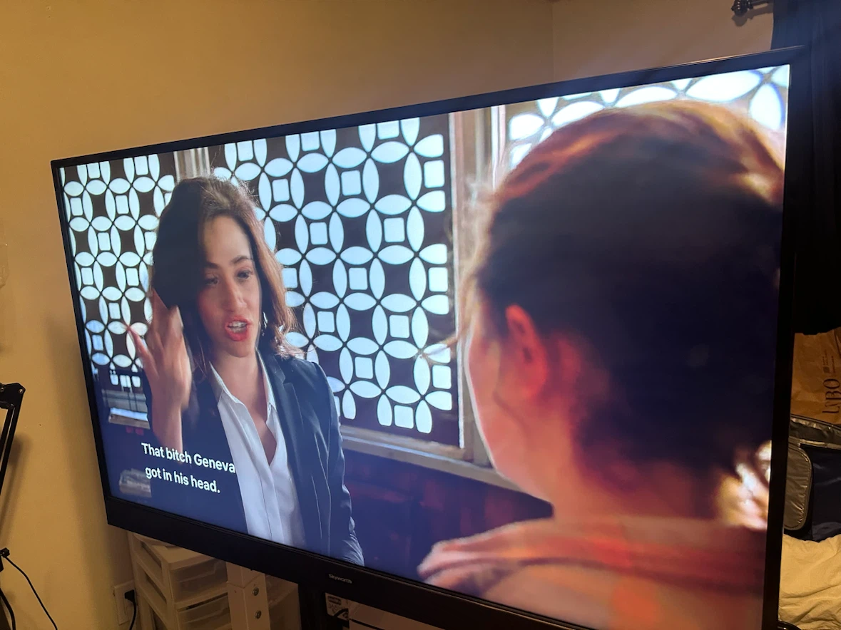50" Skyworth 4K Smart TV - photo 2