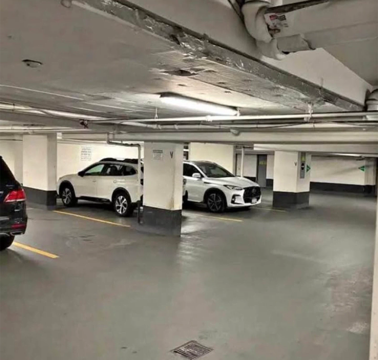 Parking lot for rent (underground) - near Square1
