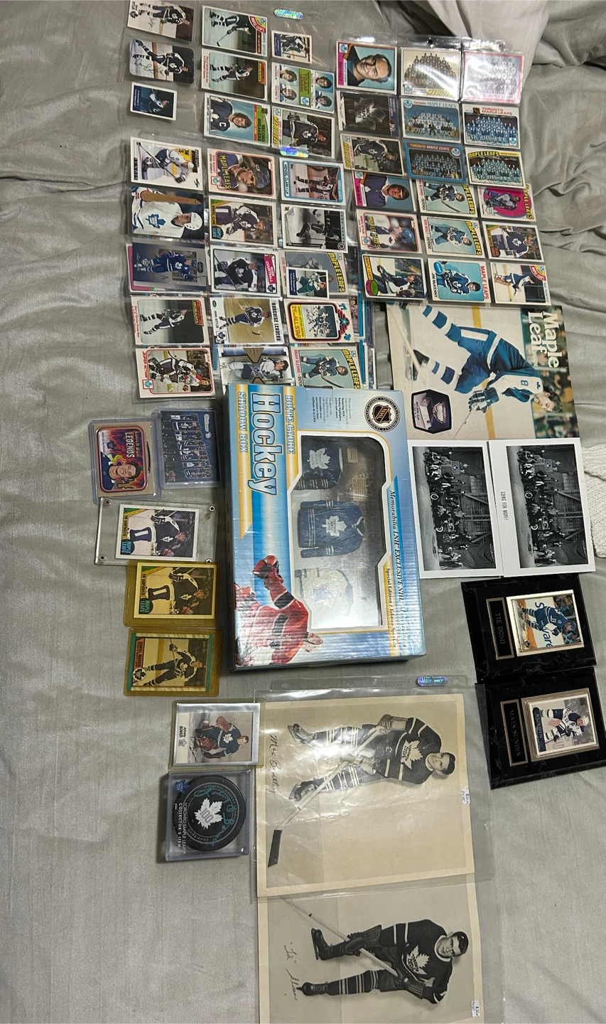 Toronto Maple Leafs Memorabilia + card Collection (Vintage)