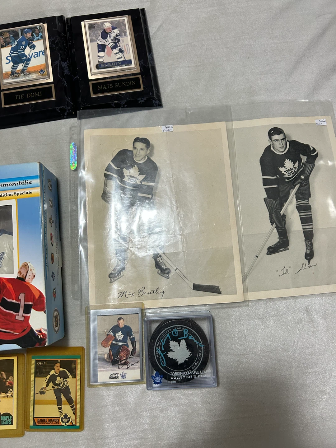 Toronto Maple Leafs Memorabilia + card Collection (Vintage) - photo 2