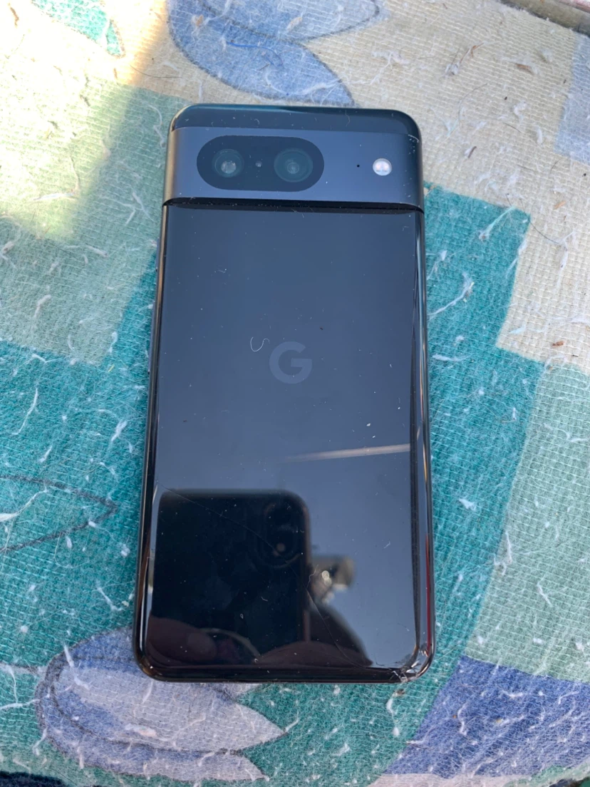 Google Pixel 8 - photo 2