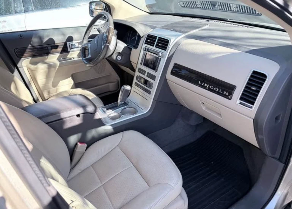 Lincoln MKX 2010 - photo 3