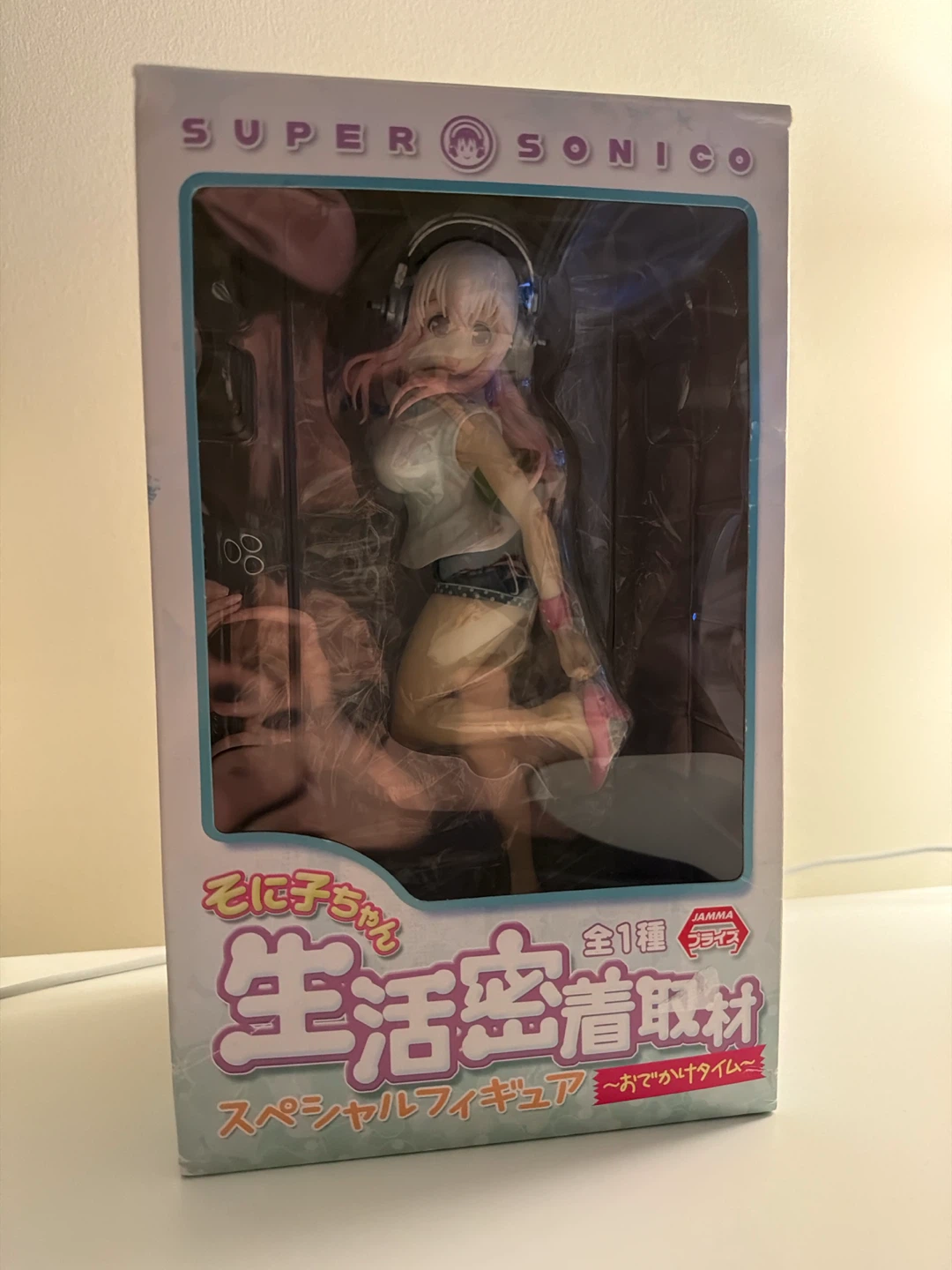 Super Sonico Figure