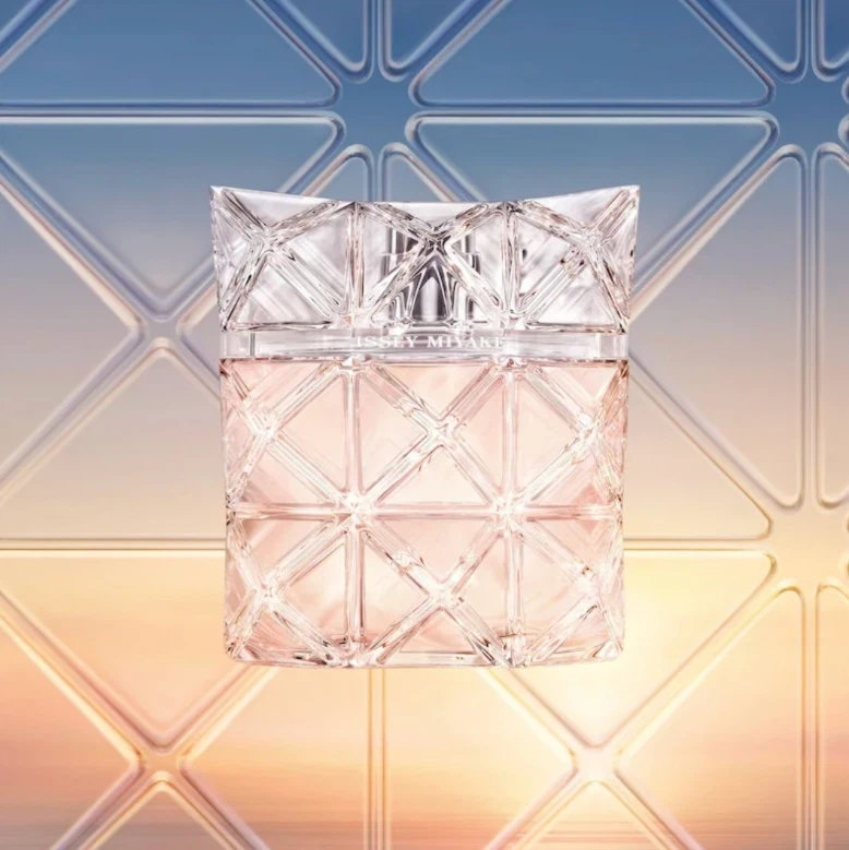 Issey Miyake Lumiere d'Issey