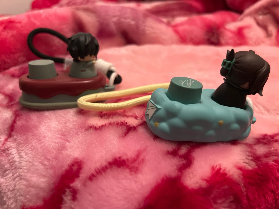 Alien stage key switch keychain - photo 4