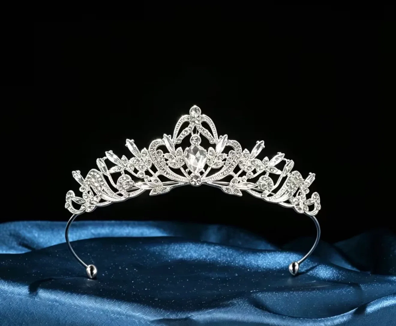 Sparkly Silver color Tiara crown with Rhinestones
