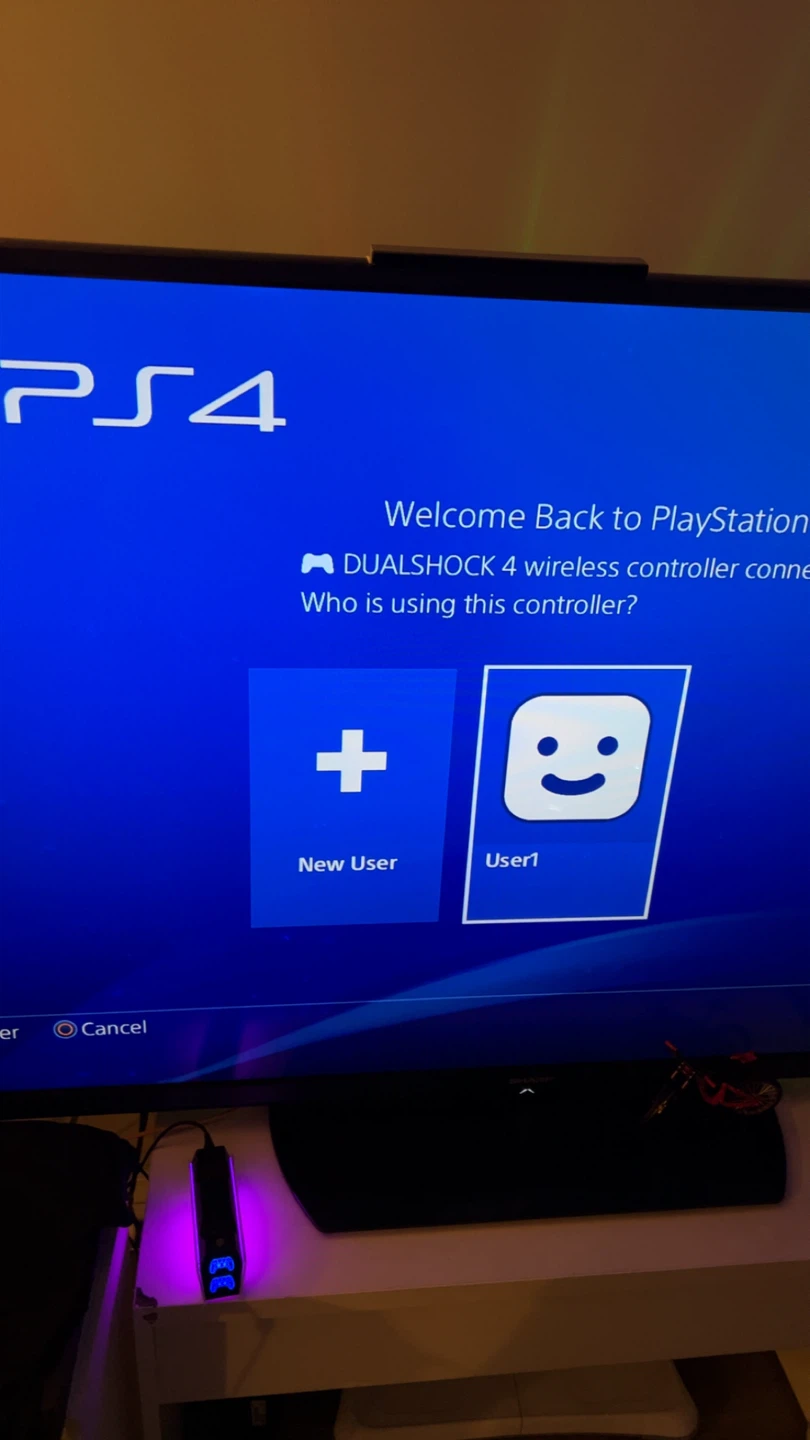 PlayStation 4 Console with Games and Controller - photo 3