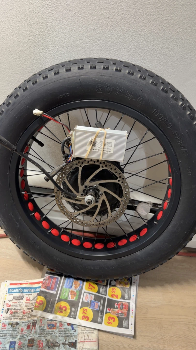 Heybike mar 2.0  Rear Wheel 1400w peak and comes with controller