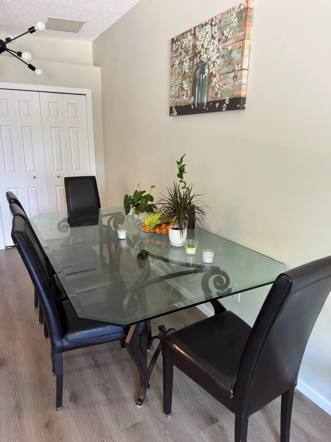 Dining table and chairs - photo 2