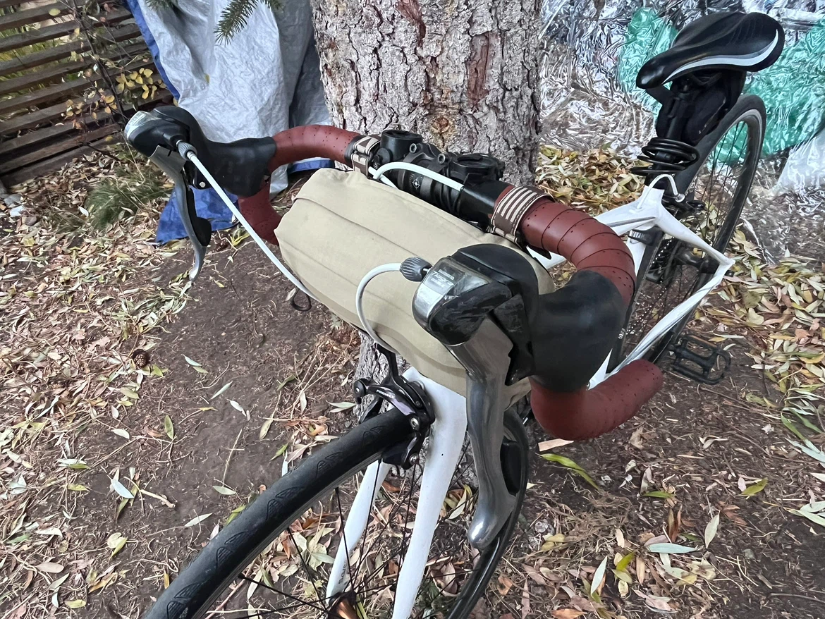 Cannondale Road Bike - photo 2