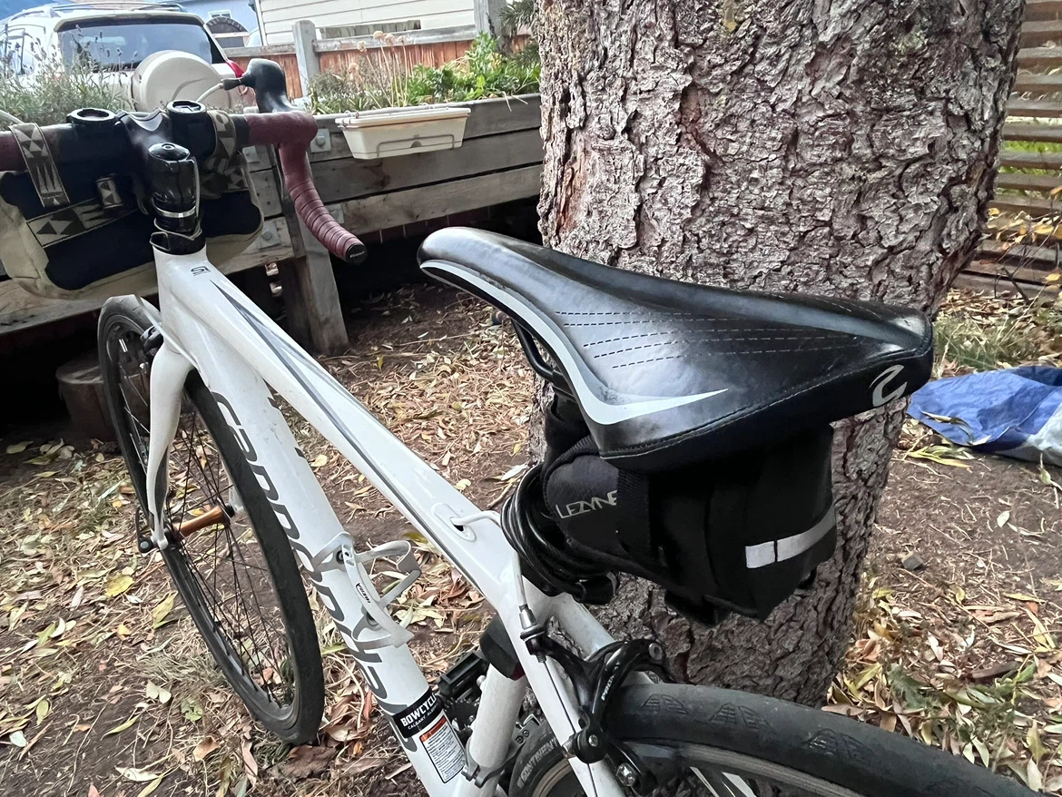 Cannondale Road Bike - photo 4