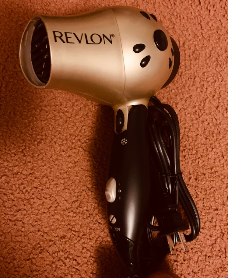 hair dryer. Used.  Works well.  $5 each - photo 2
