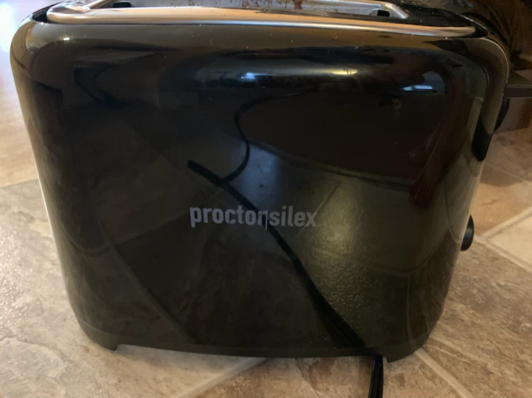 Used the toaster.   Wiped it clean.  Works very well - photo 2