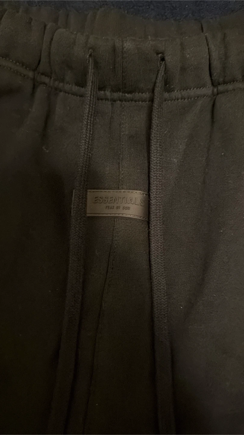 Black Essentials Shorts -Brand new - photo 3