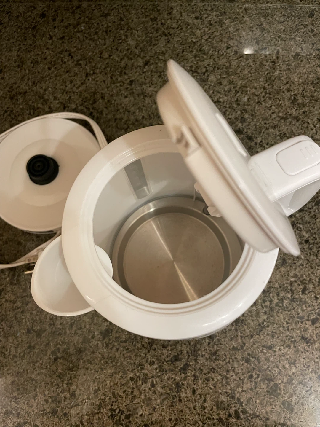 White Electric Kettle - photo 2