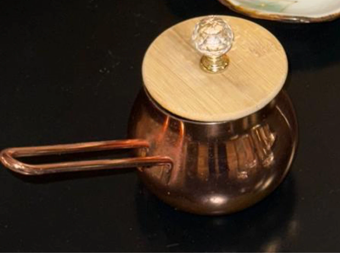 Copper Pot with Bamboo Lid