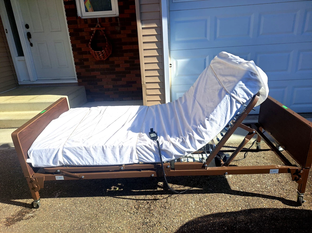 Adjustable Hospital Bed with high quality memory foam Mattress