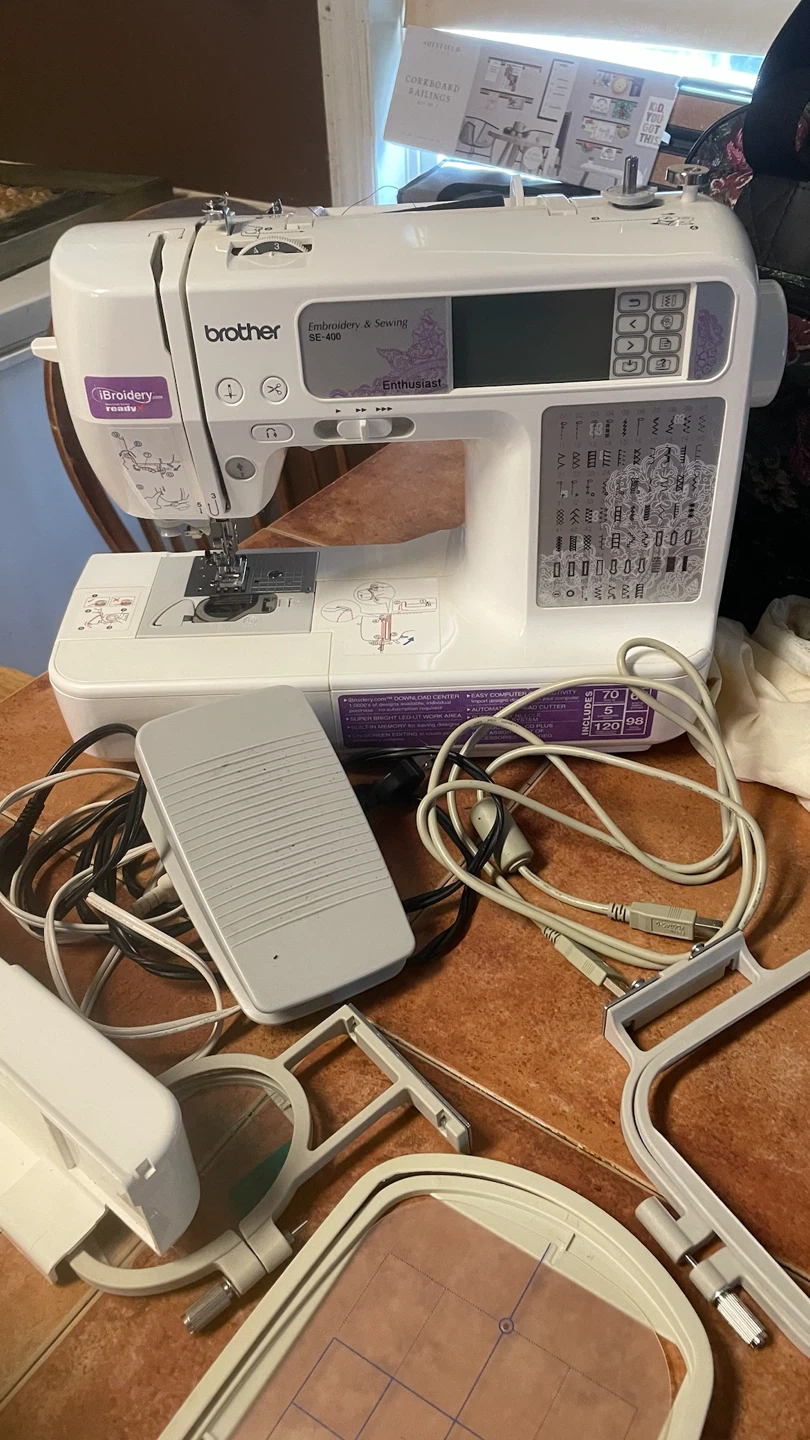 Brother SE400 Embroidery and Sewing Machine - photo 2
