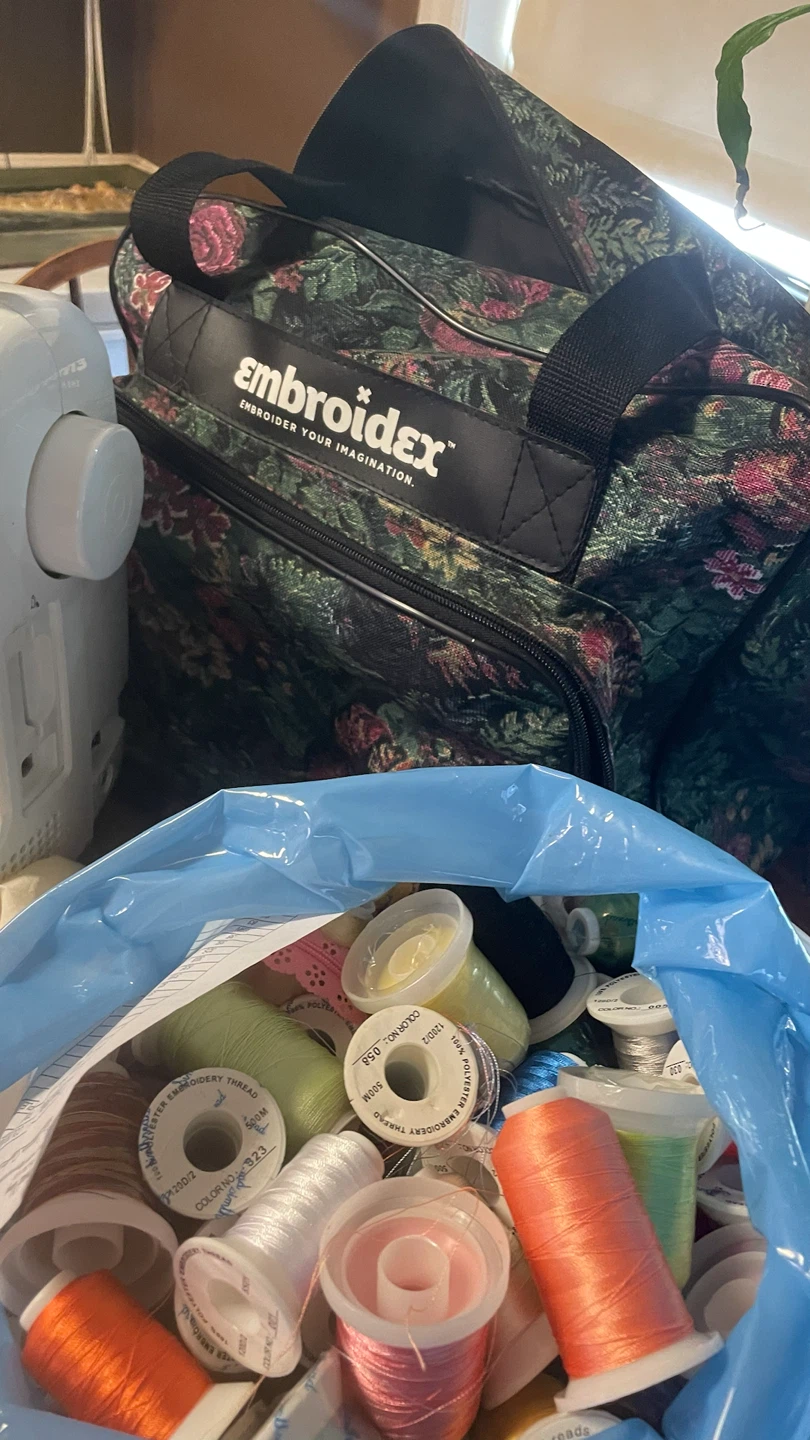 Brother SE400 Embroidery and Sewing Machine - photo 5