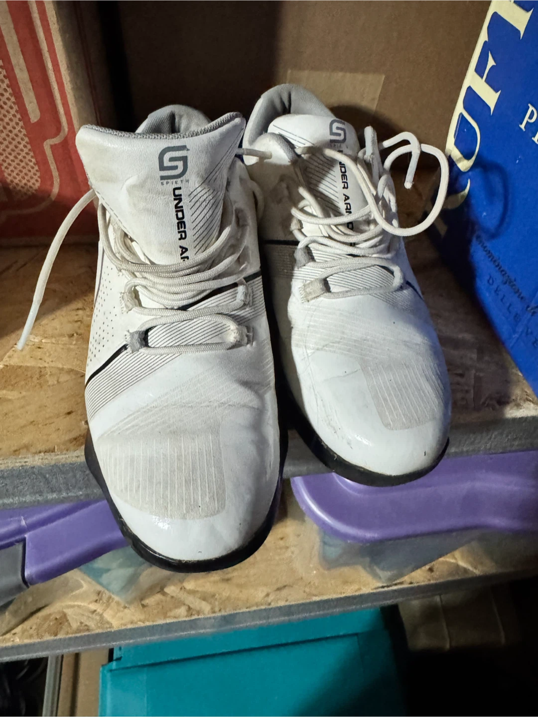 Under Armour Spieth golf shoes, size 4Y, used condition.