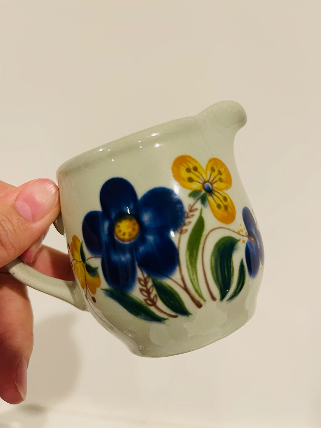 Vintage Figgio Norway Mayflower Creamer - photo 3