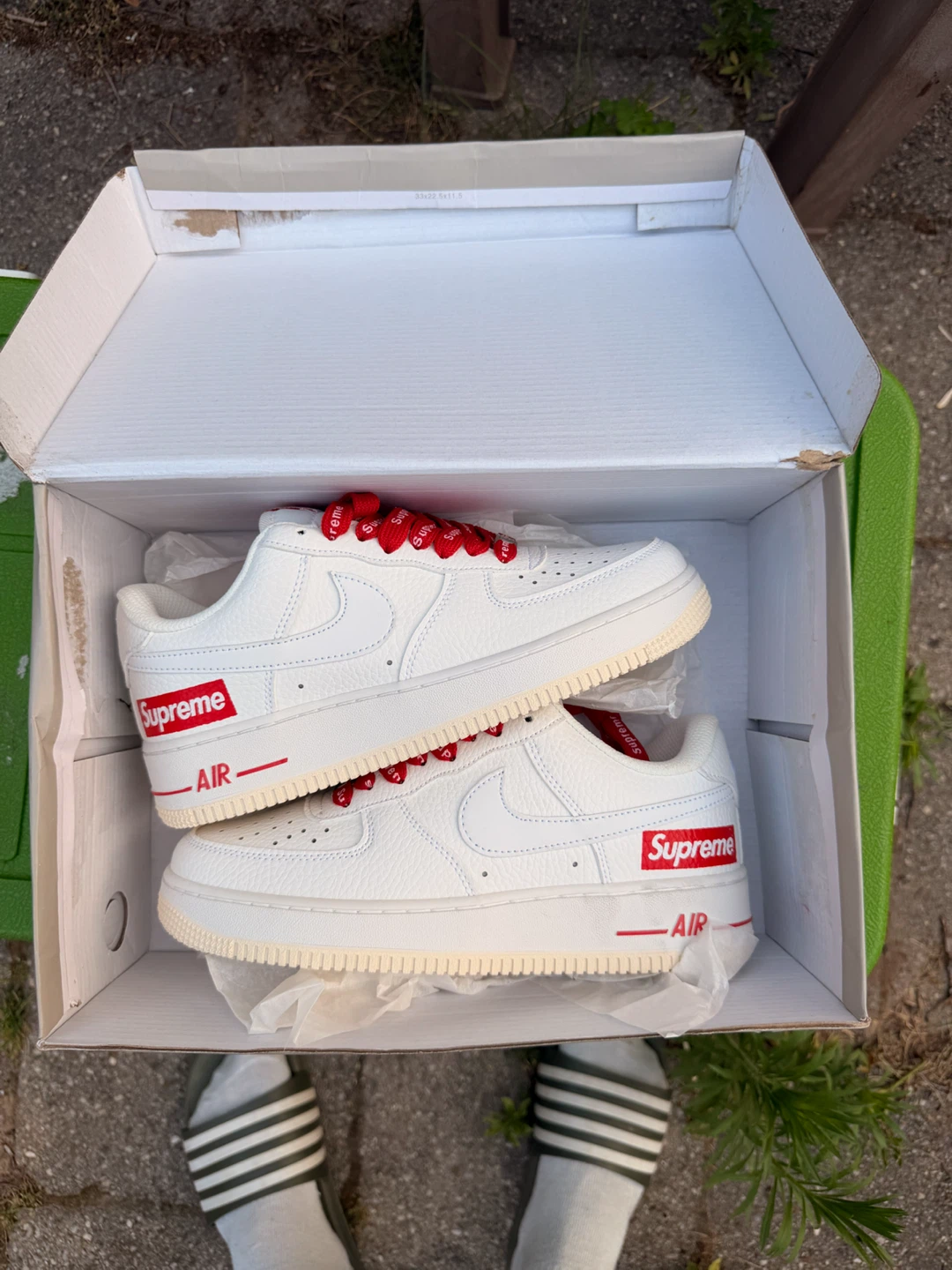 Supreme x Nike Air Force 1 Low White - photo 2
