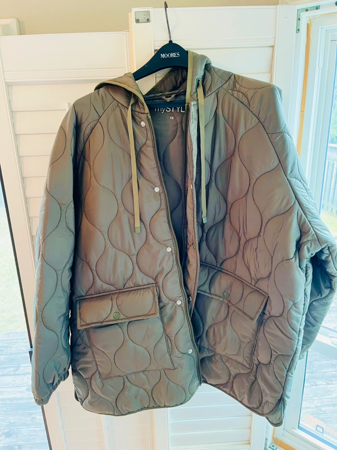 Women Mid-Length Hooded Light Puffer Jacket - photo 3