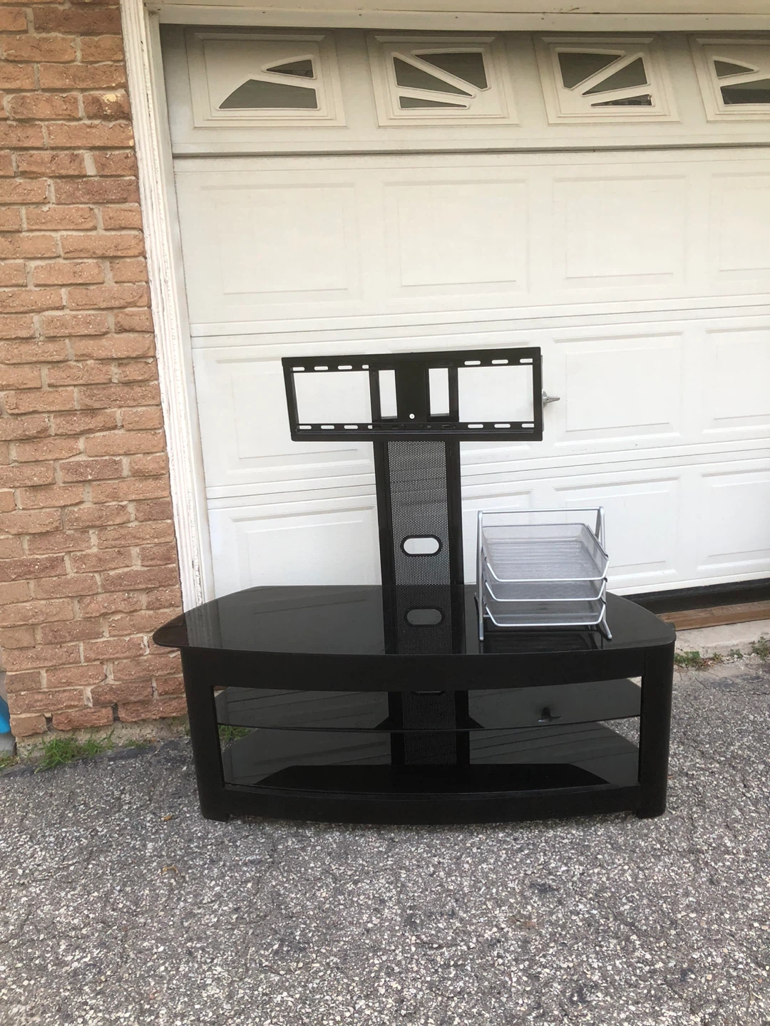 Black Tempered Glass TV Stand with Mount