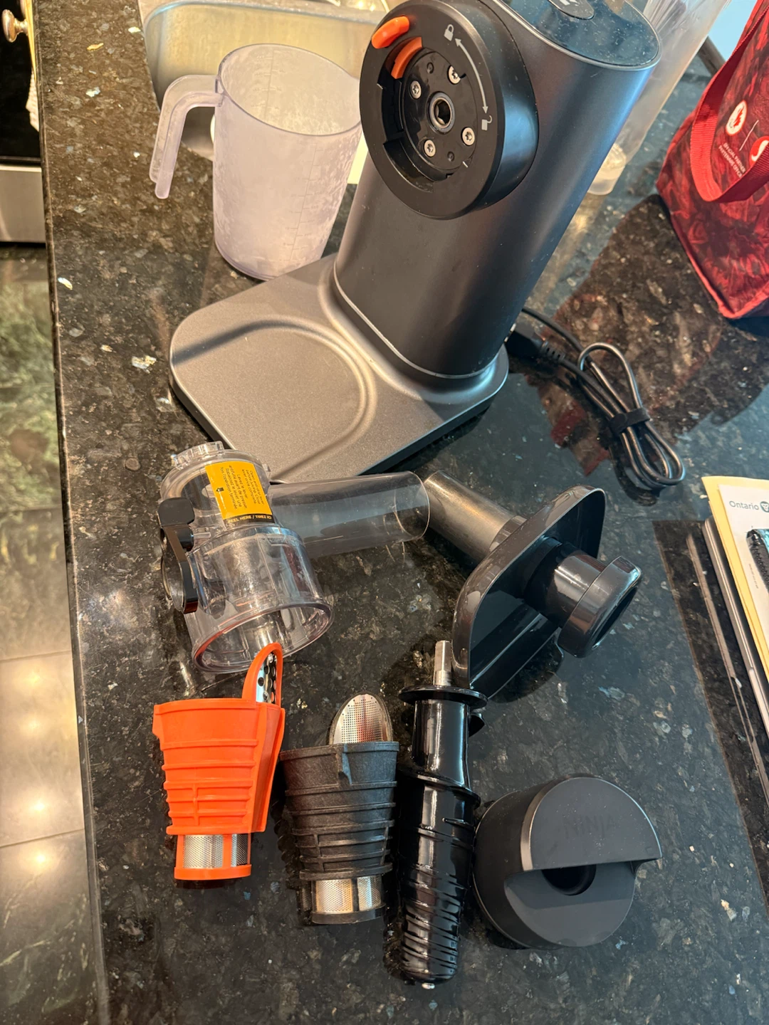 Ninja Neverclog Cold Press Juicer - photo 2
