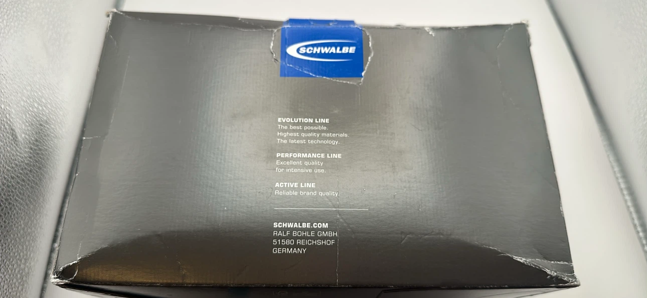 Schwalbe Jumbo Jim Tire 26x4.00 - photo 4