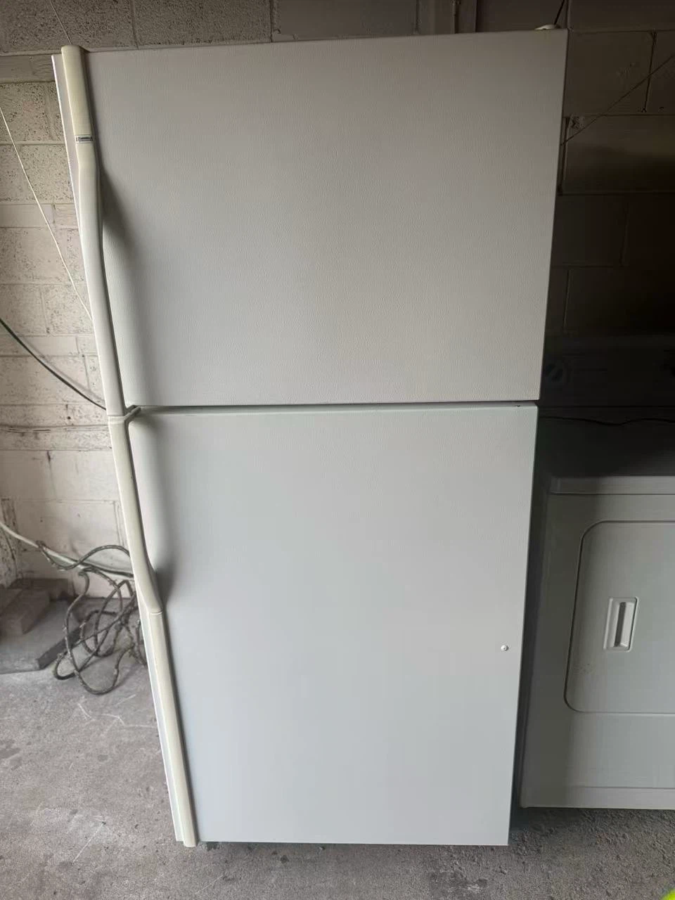 Good condition Kenmore fridge $230 - photo 2