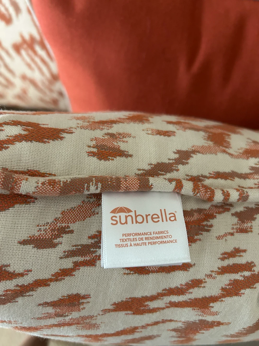 6 LIKE NEW SUNBRELLA OUTDOOR THROW PILLOWS (SEE LISTING) - photo 3