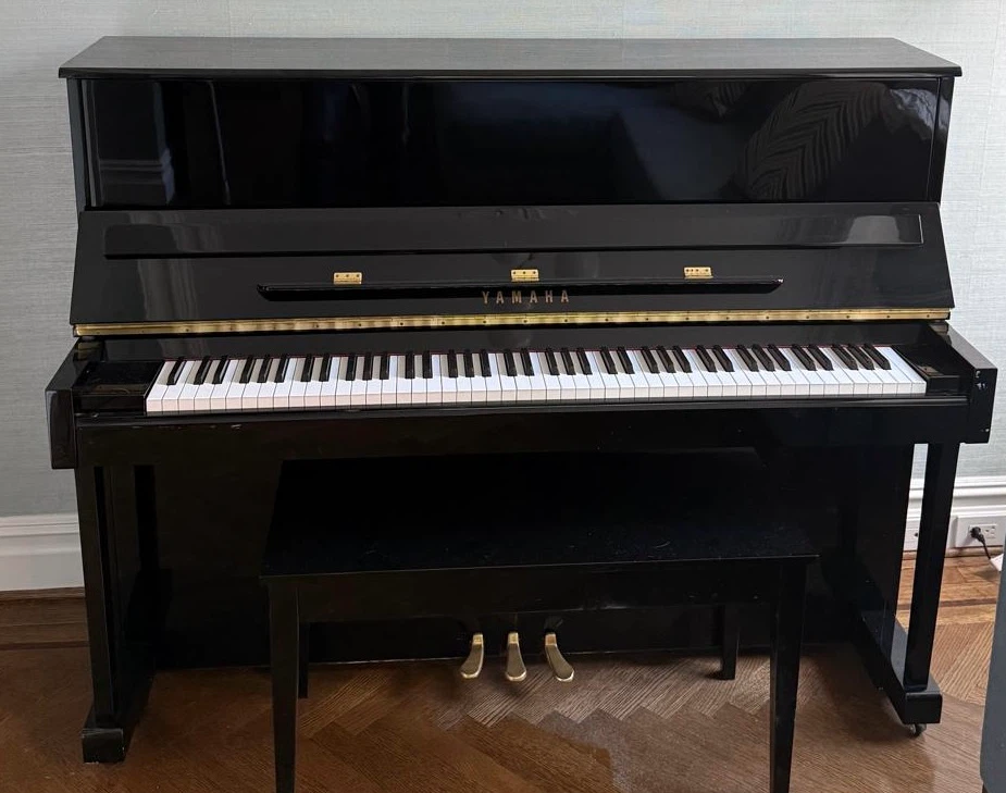 Yamaha Upright Piano