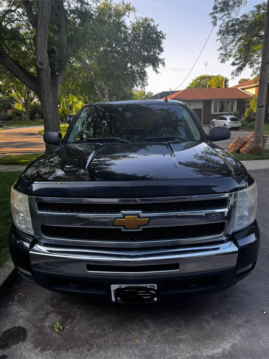 Black Chevrolet Silverado 2010 5.3